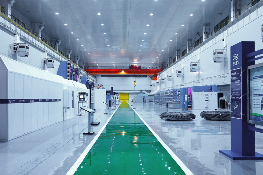 国内首个燃机智慧制造基地轮盘智能加工产线。于喜宝供图