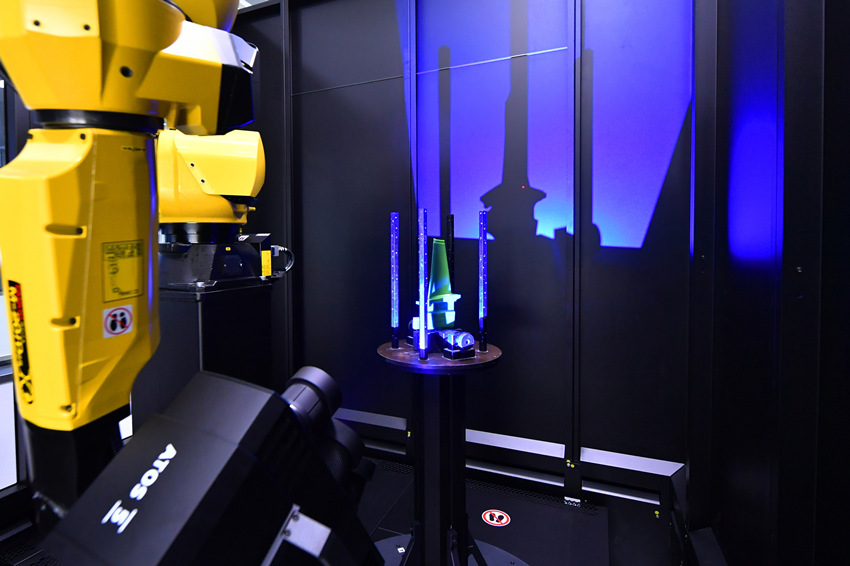国内首个燃机智慧制造基地高温透平叶片精铸数字化产线。刘岗供图